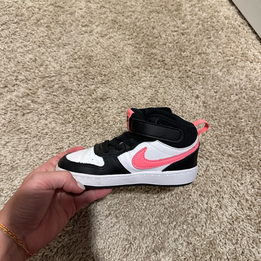 Girls high top Nike